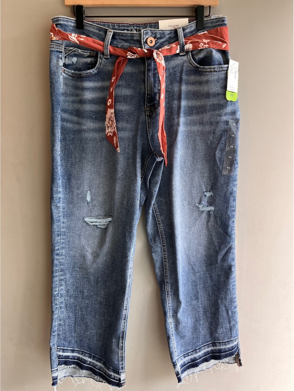 Maurices Edgely Distressed Cropped Jeans Size 14 Medium Wash NWT Floral Belt